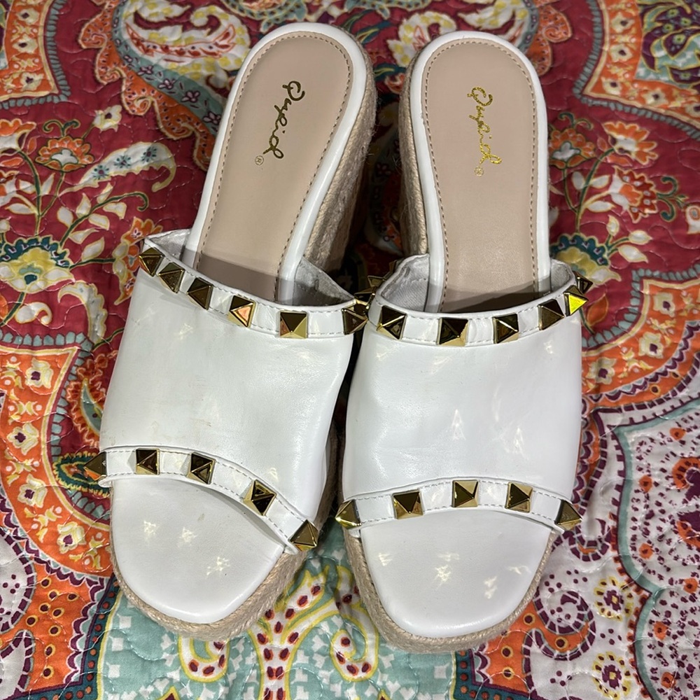 NWOT Qupid White Wedges with a Cork Heel and Trimmed with Gold Studs